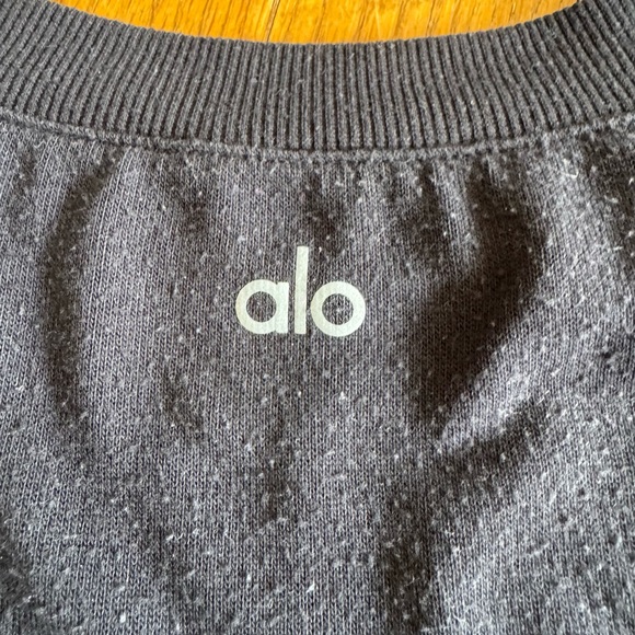 Alo workout top - Picture 4 of 4